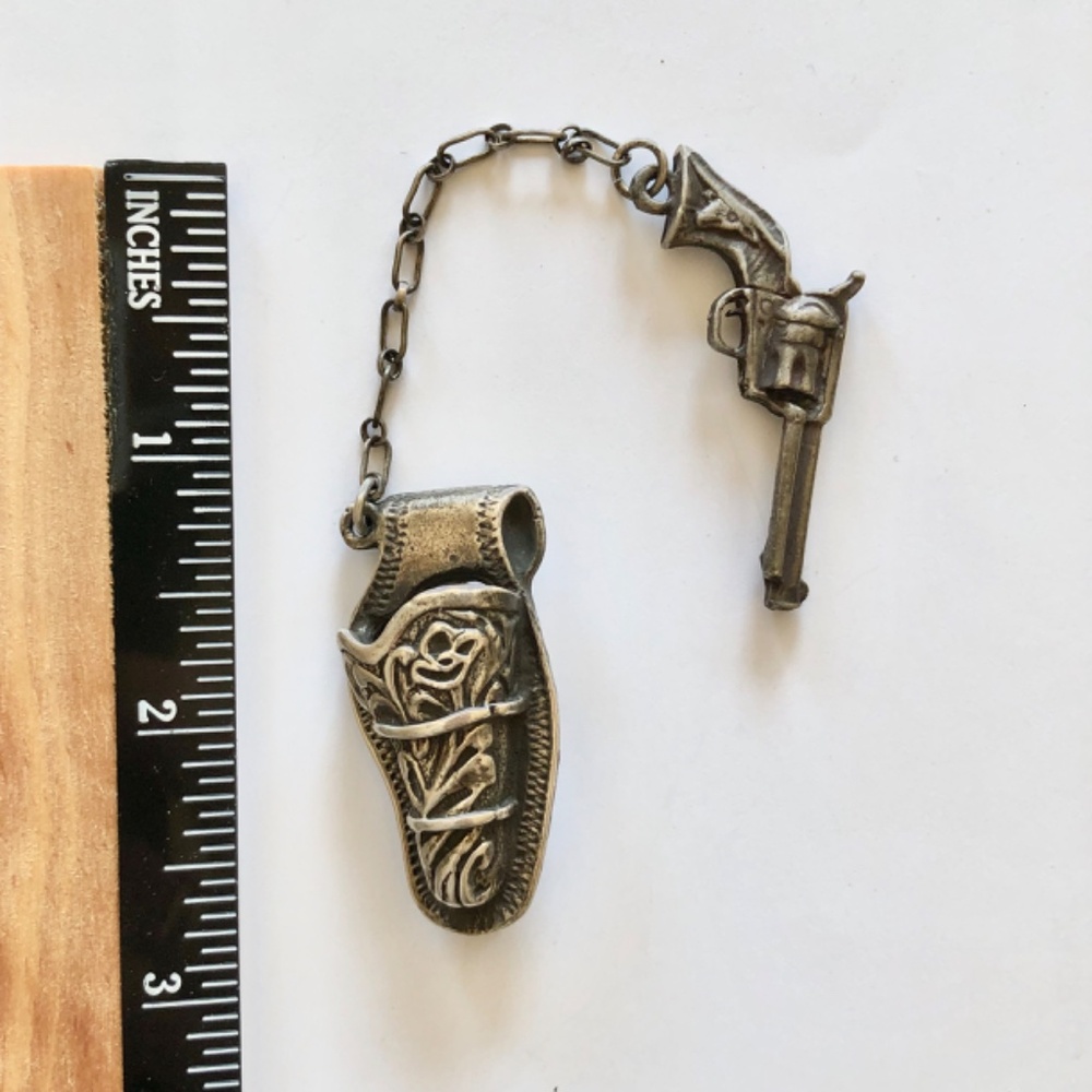 Rare Sterling Silver Revolver & Holster Brooch Pin - Picture 7 of 10